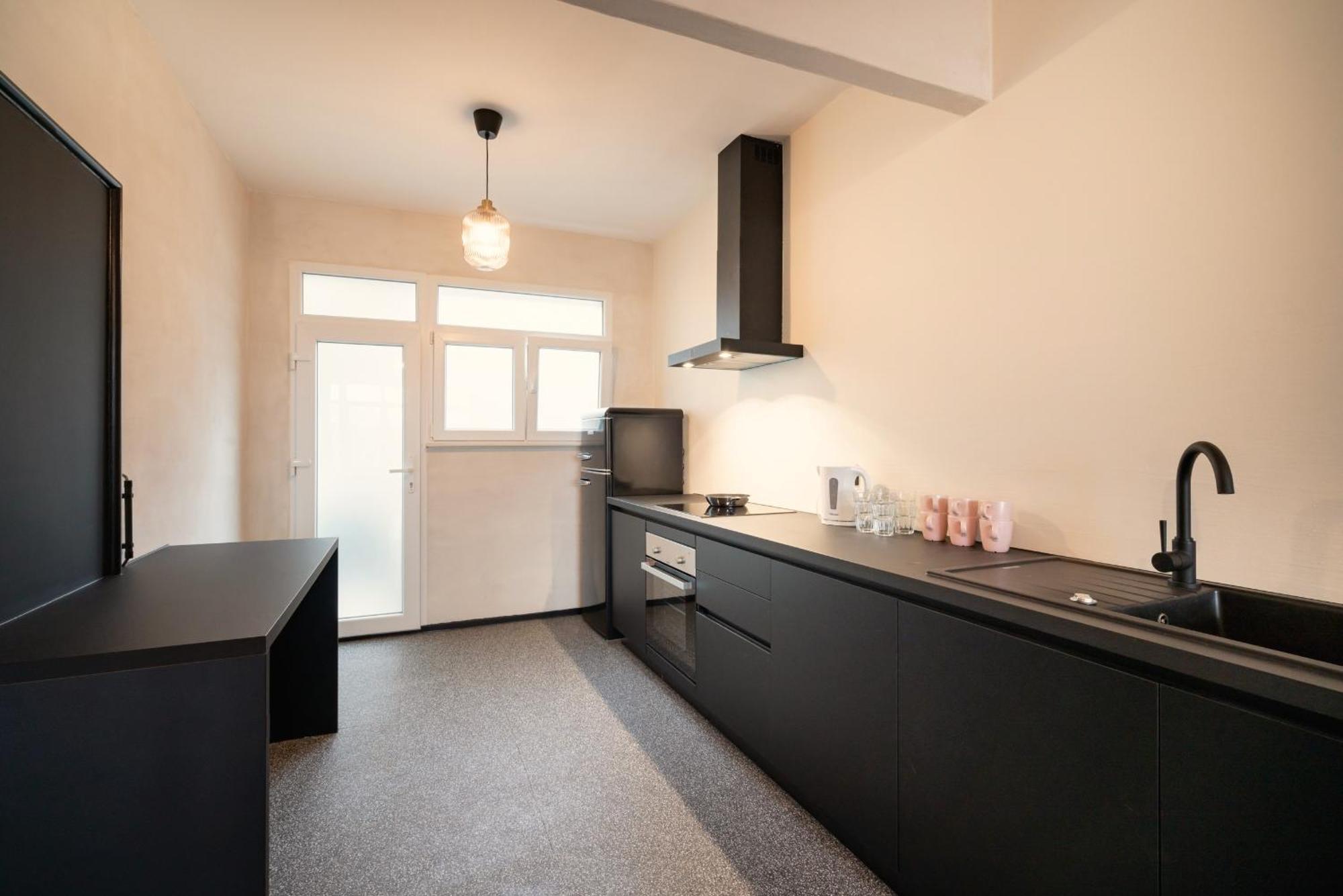 Charming And Spacious Apartments In The Heart Of Anvers Extérieur photo